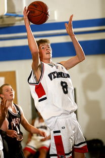 ac米兰足球队-CBA赛季最具影响力球员之争，cba赛季最佳阵容